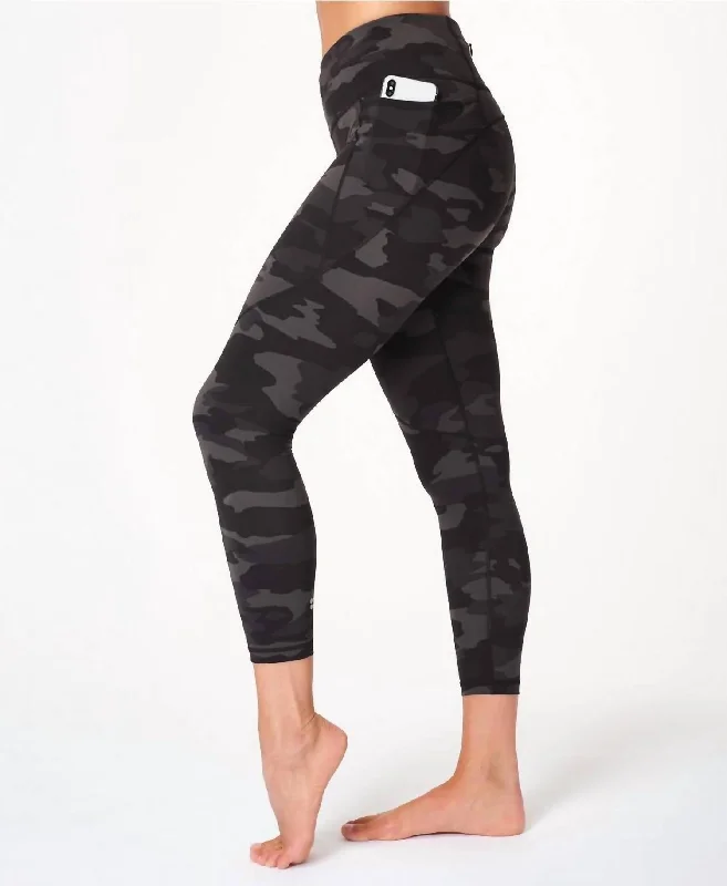 Yoga Shorts for Enhanced Stretching -Power 7/8 Workout Legging In Black Camo