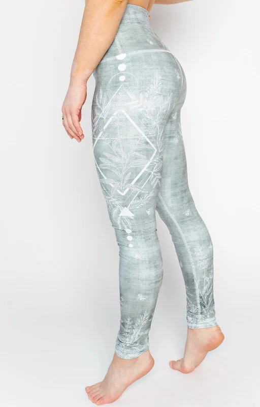 Stylish Yoga Pants with Pockets -Pure Sage Printed Yoga Leggings