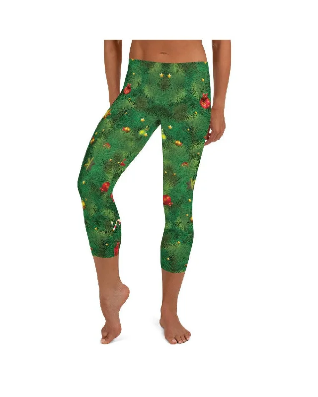 Yoga Pants for Dynamic Movements -Realistic Christmas Tree Capris