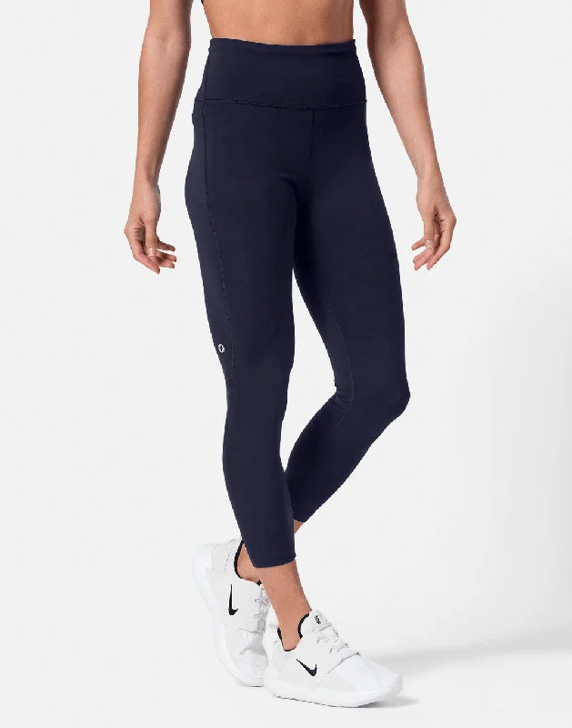 Yoga Bar with Raw Coconut for Energy -Relentless 7/8 Legging in Obsidian