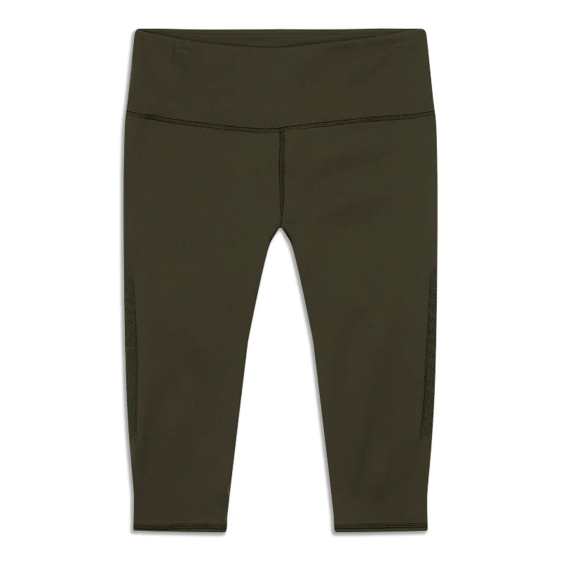 Breathable Yoga Pants for Everyday Use -Reveal Crop - Resale
