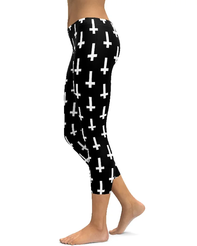 Yoga Pants for Intense Practice -Reversed Cross Capris