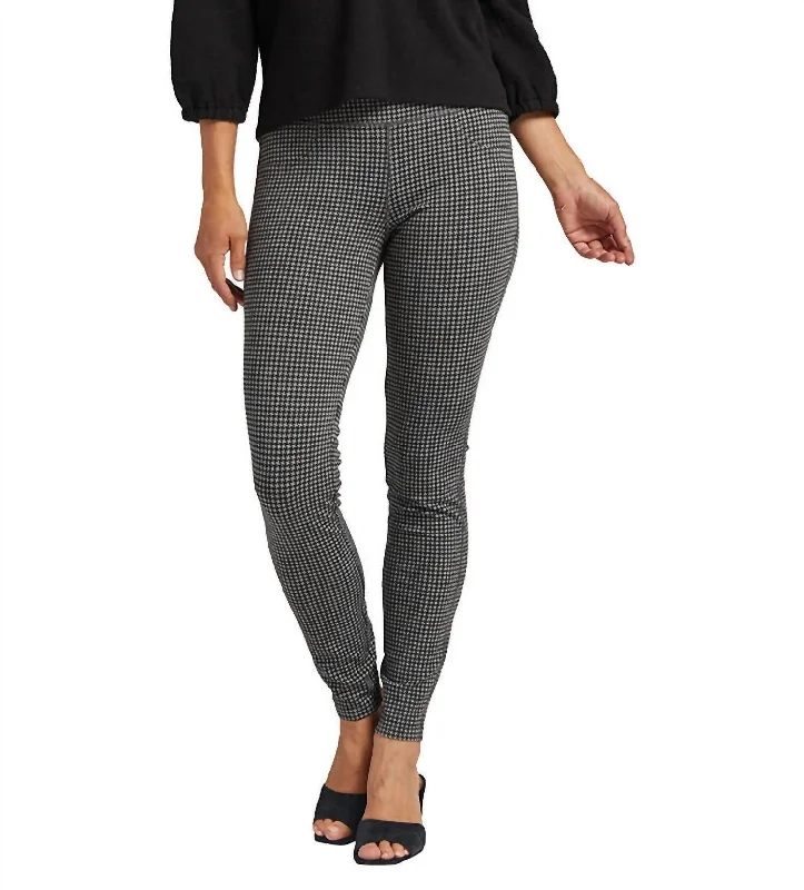 Yoga Shorts for Women’s Yoga Practice -Ricki Mid Rise Legging In Houndstooth