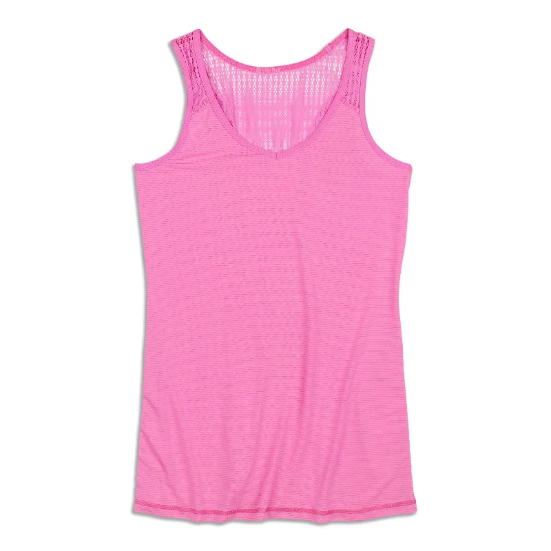 Yoga Tops for Active and High-Energy Workouts -Run Tie And Fly Tank Top - Resale