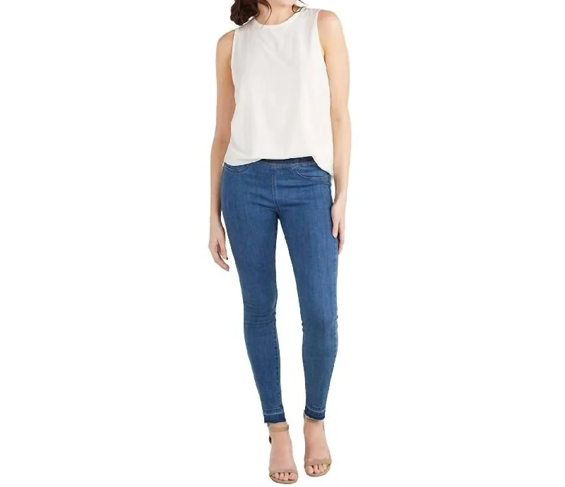 Yoga Shorts for Everyday Flexibility -Sarah Denim Legging In Medium Wash