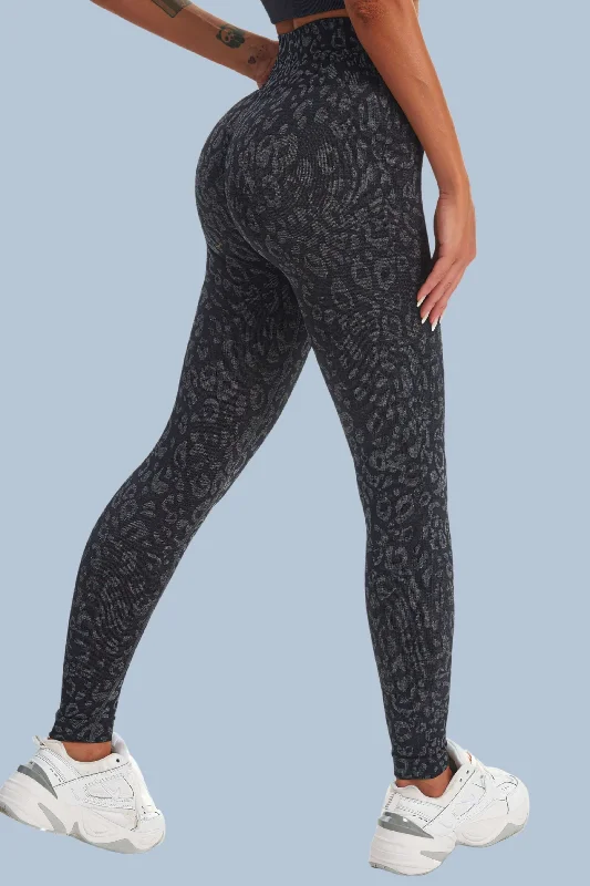 Yoga Pants for Flexibility and Style -Seamless Camo nine-point leggings