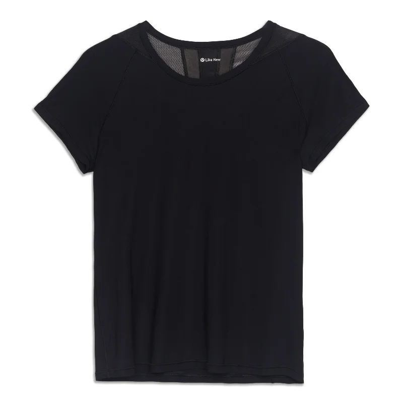 Women's Yoga Tops with Athletic Style -Seek The Heat Short Sleeve Shirt - Resale