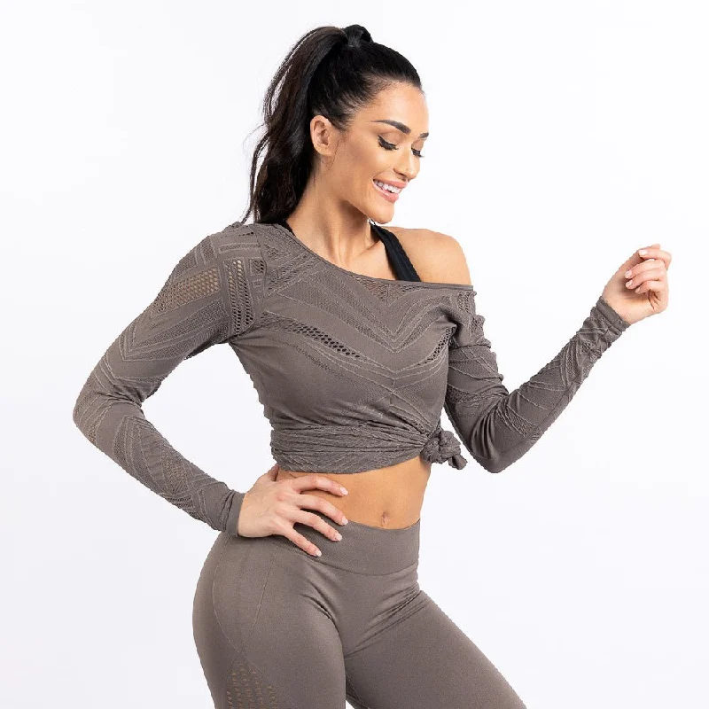 Yoga Tops with Relaxed Fit for Comfort -She-Wolf Seamless Tee - Beige