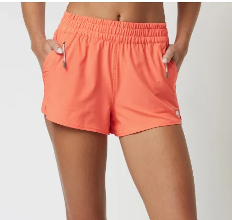 Yoga Pants for Quick Poses -Vuori Dash Short