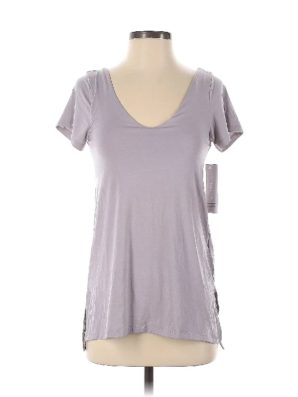 Stylish Yoga Tops with Open Back Design -Short Sleeve T Shirt