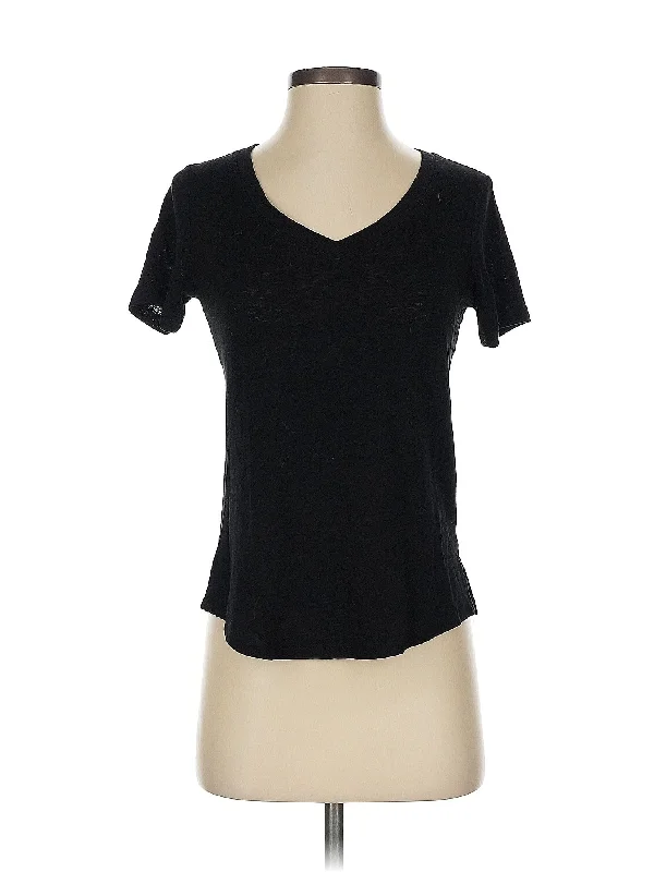 Fitted Yoga Tops with Breathable Design -Short Sleeve T Shirt