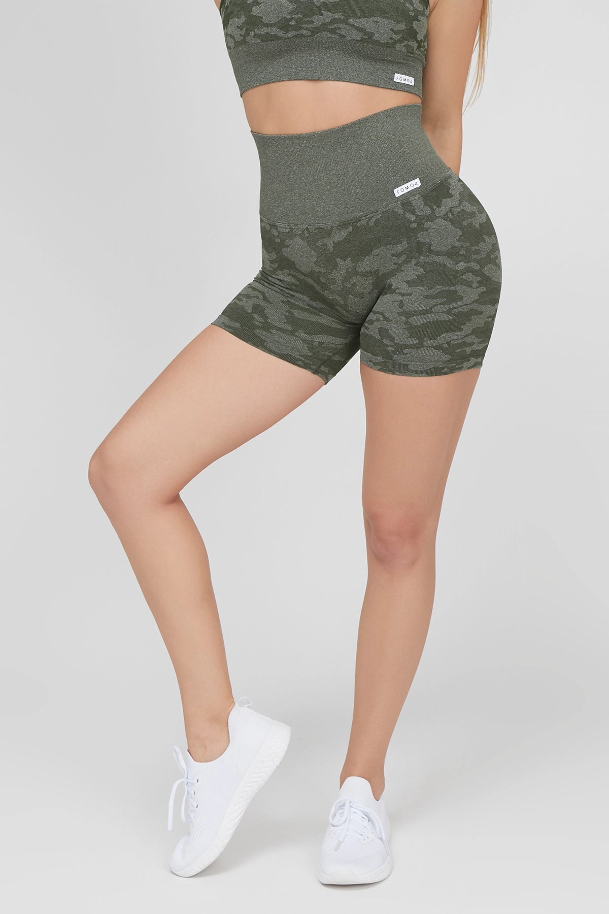 Yoga Shorts for Optimal Performance -Shorts Mimetico Verde Militare Ecofir
