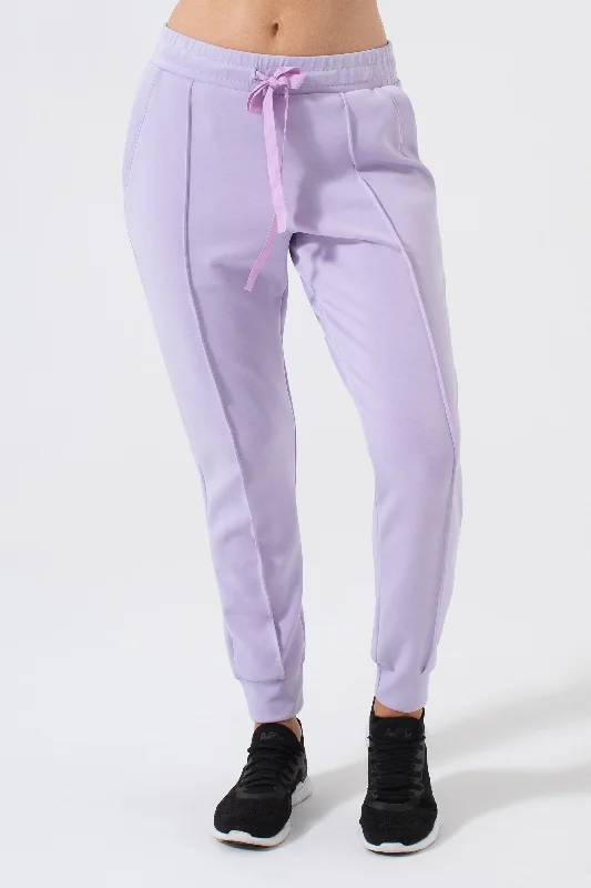 Yoga Shorts for All-Day Comfort -Sleek Riley Jogger