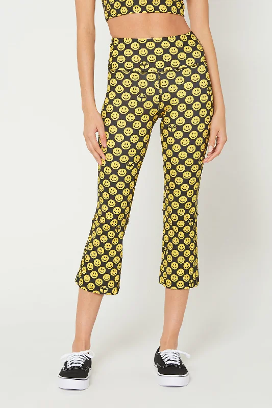 Lightweight Yoga Pants for Quick Movements -Smile! Crop Flare Leggings