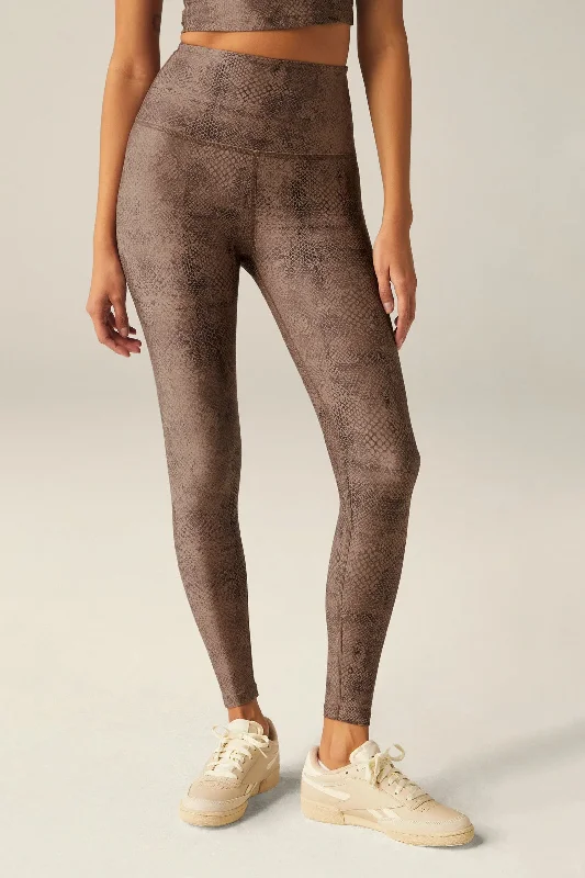 Yoga Shorts for Maximum Comfort -Softmark High Waisted Leggings - Neutral Snakeskin