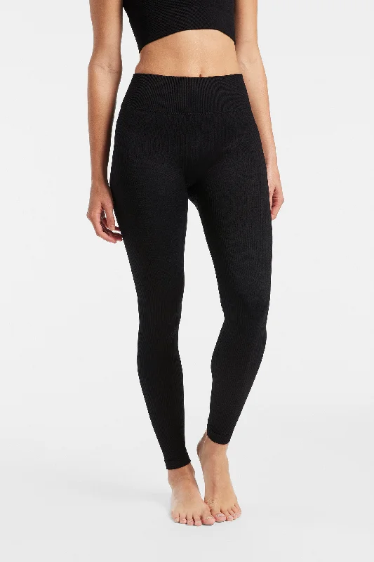 Yoga Pants for Long Workouts -South Hampton Legging - Caviar