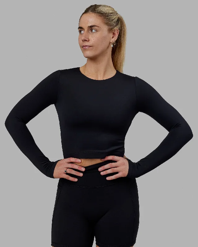 Yoga Tops for Comfort and Endurance -Staple LS Cropped Tee - Black
