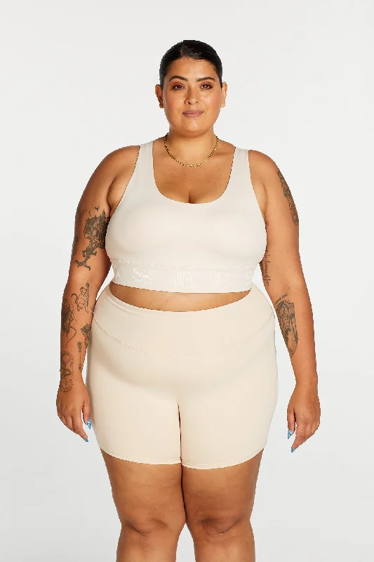High-Waisted Yoga Shorts -STAPLE MID SHORT BEIGE