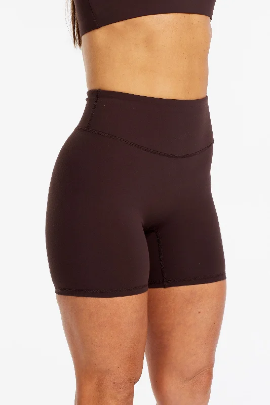 Yoga Shorts for Daily Wear -STAPLE MID SHORTS ESPRESSO