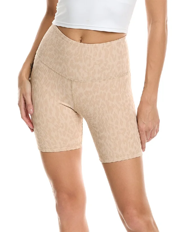 Stylish Yoga Shorts for Comfort -STRUT THIS Cove Short