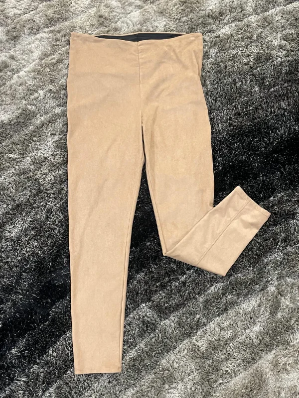 Flexible Yoga Shorts for Strong Movement -Suede Legging In Tan