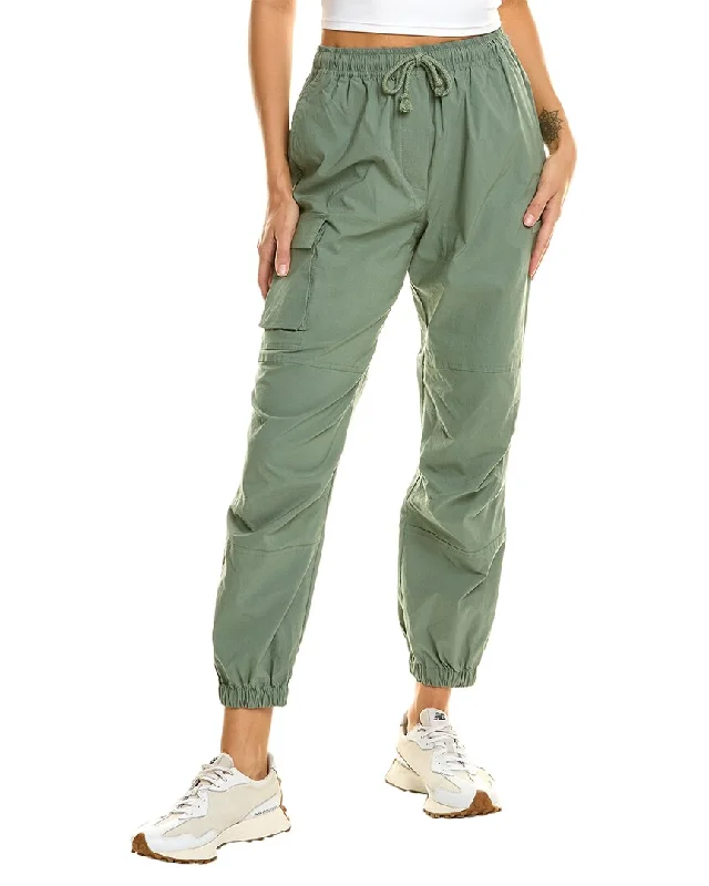 Compression Yoga Shorts for Daily Training -Sweaty Betty Quinn Cargo Pant