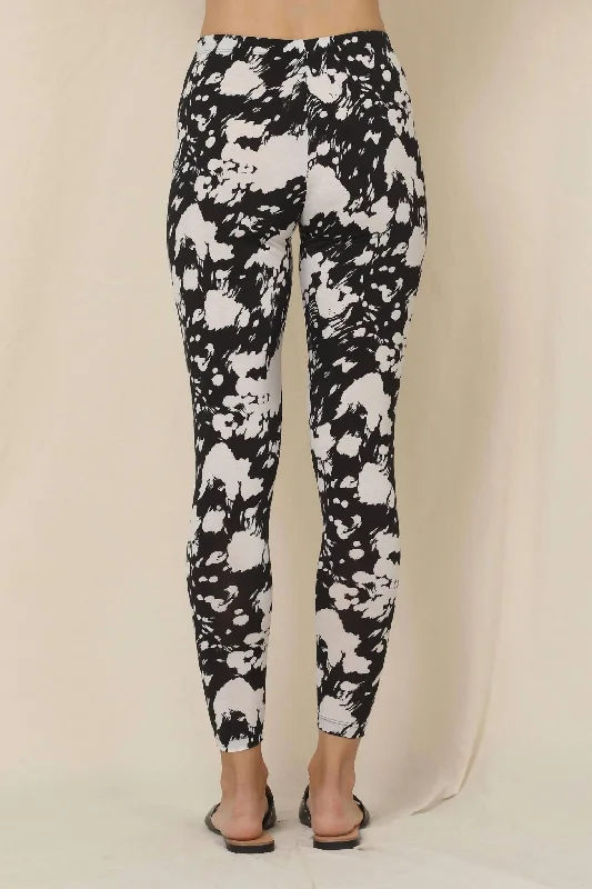 Yoga Shorts for Outdoor Fitness -Tarsila Legging In Inkdrop