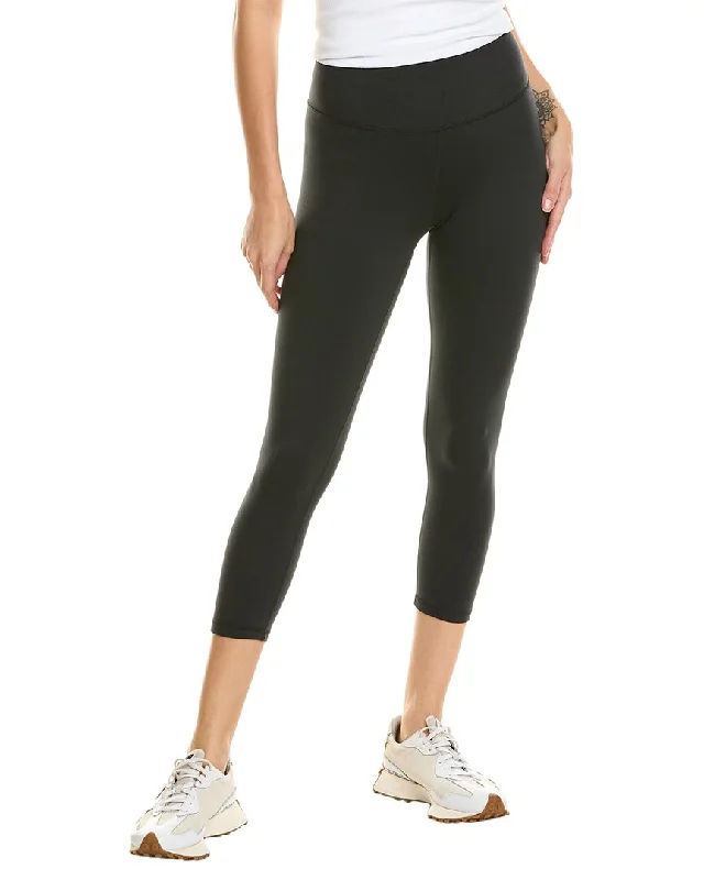Stretchable Yoga Shorts for Women’s Fitness -Terez TLC Capri
