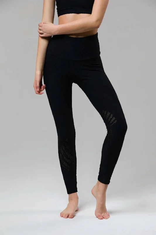 Yoga Shorts for Mobility and Flexibility -Textured Legging In Black