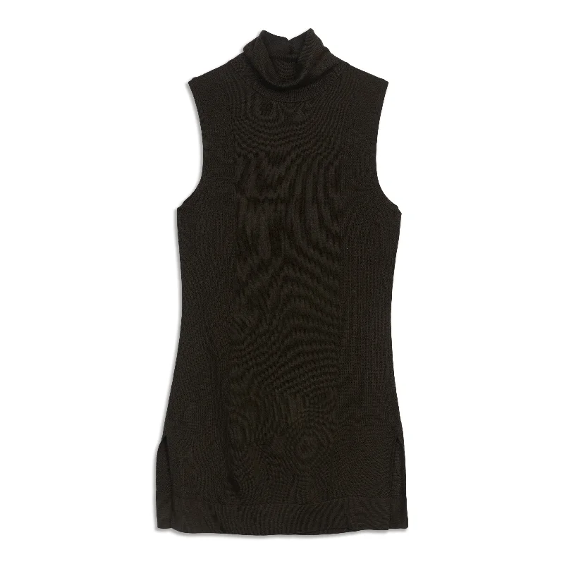 Comfortable Yoga Tops with Stylish Designs -Travel The Distance Tank Top - Resale