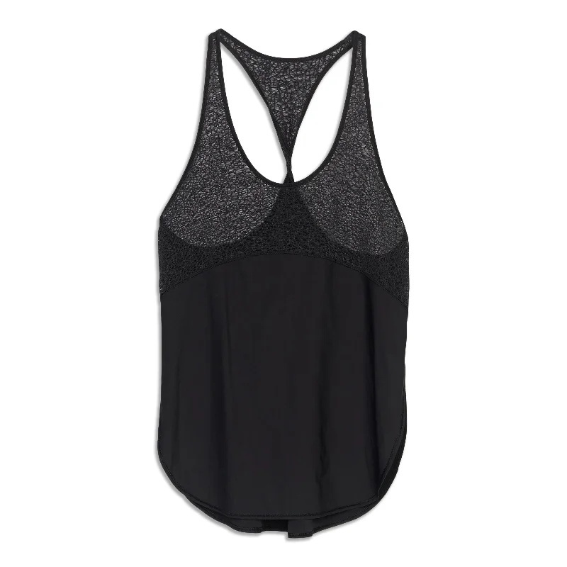 Fashionable Yoga Tops for Fitness -Twist And Train Tank Top - Resale