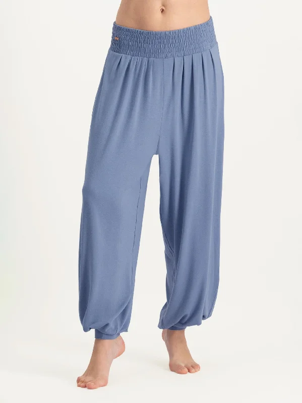 Stylish Yoga Pants for Performance and Comfort -Urban Goddess Jaya Harem Pants - Opal