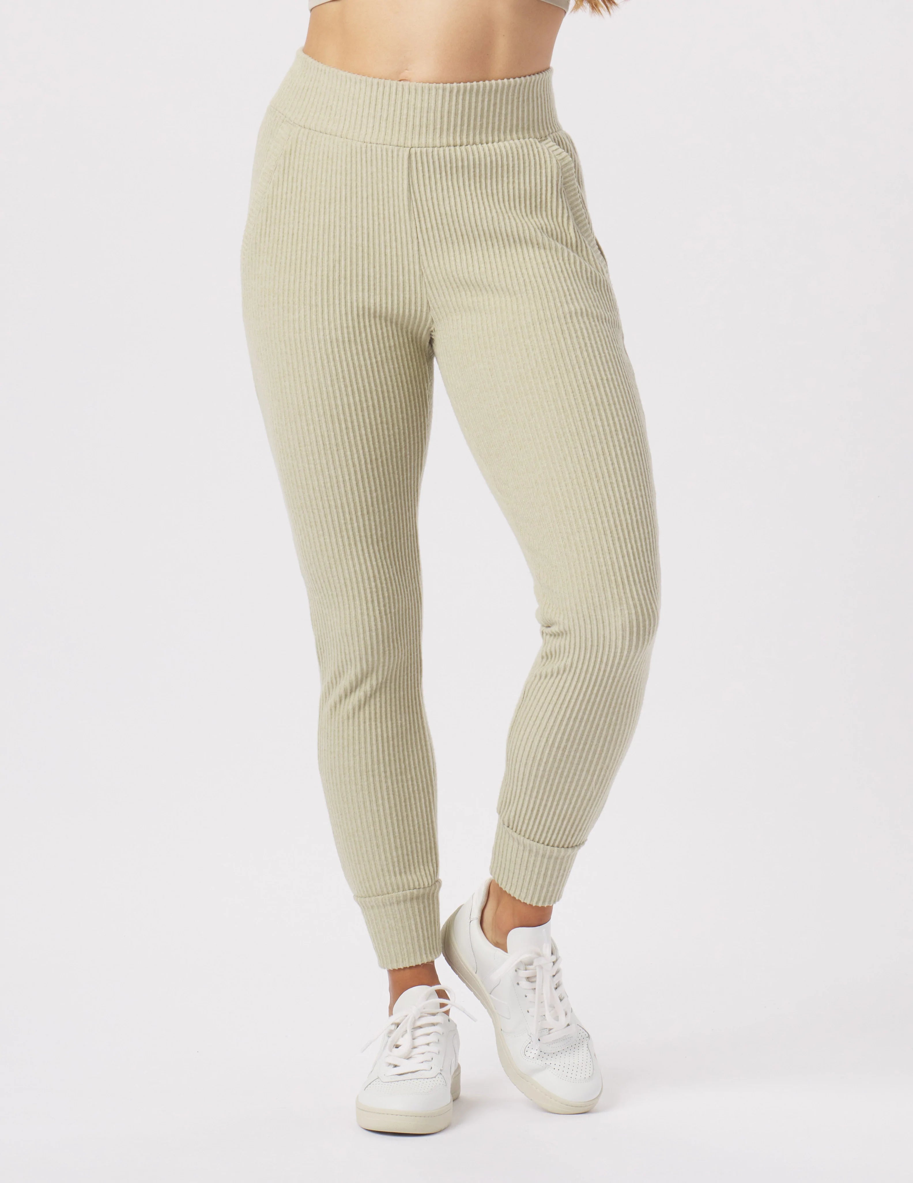 Yoga Pants for Comfort and Support -Valley 7/8 Jogger: Linen