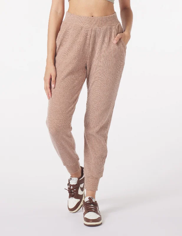 Yoga Pants for Stress-Free Movement -Valley 7/8 Jogger: Almond