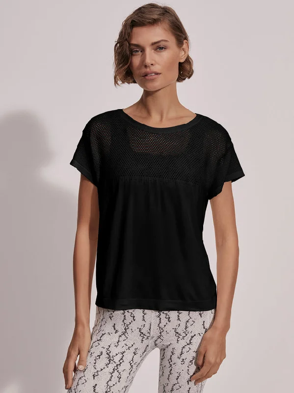 Long Sleeve Yoga Tops -Varley Calloway Boxy Tee - Black