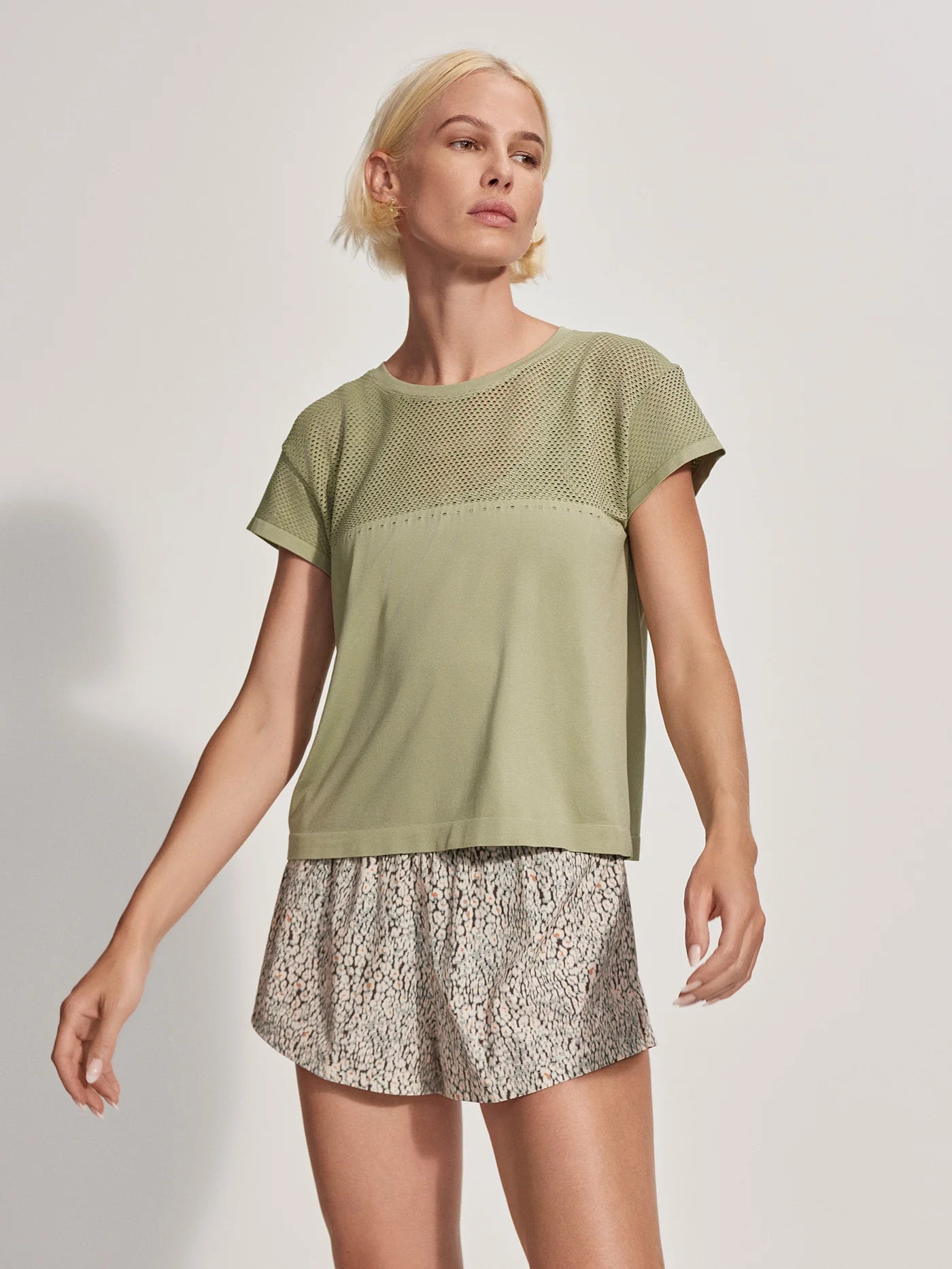 Yoga Tops with Adjustable Straps -Varley Calloway Boxy Tee - Tea Green