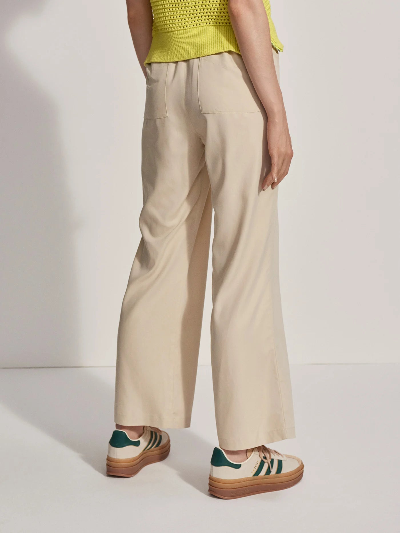 Yoga Pants with Comfortable Waistband -Varley Riggs Loose Fit Pant - Oyster Grey