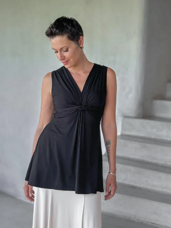 Yoga Tops for Intense Yoga Workouts -Vita Sleeveless Tunic