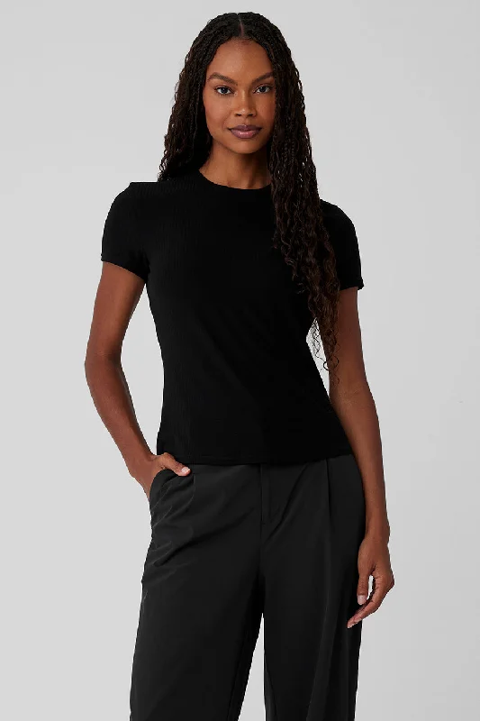 Women's Yoga Tops for Flexibility -Ribbed Sea Coast Tee - Black