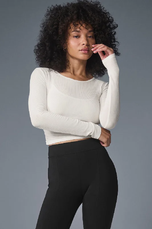 Women's Yoga Tops with Breathable Material -Gather Long Sleeve - Ivory