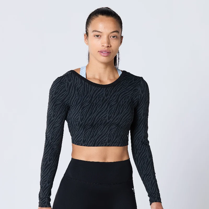 Comfortable Yoga Tops for All Workouts -Warrior Crop Top 2.0 - Black Print