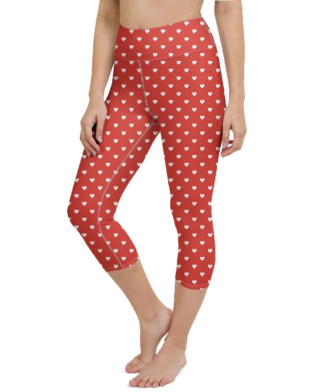Breathable Yoga Pants for Comfort -White Mini Hearts Red Yoga Capris