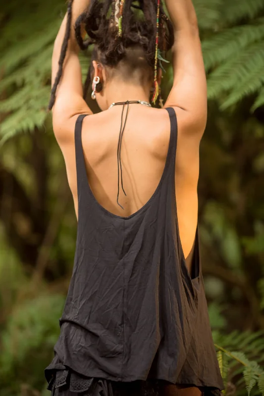 Sleeveless Yoga Tops with Built-In Bra -Free Flow Top - Black