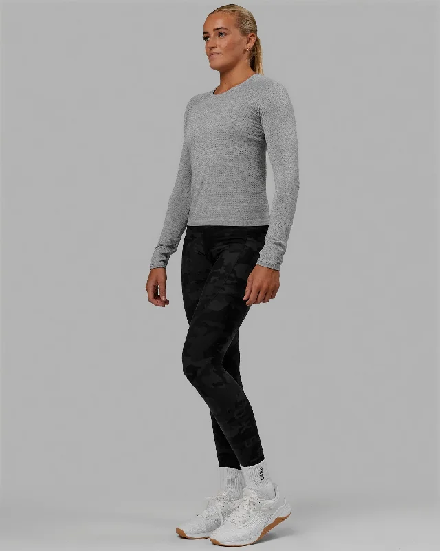 Yoga Tops for Better Movement -AeroFLX+ Seamless Long Sleeve Tee - Light Grey Marl