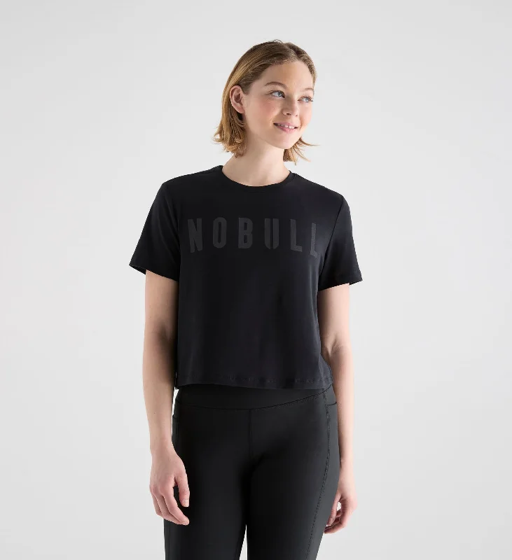Comfortable and Stylish Yoga Tops for Women -Women's NOBULL Boxy Tee