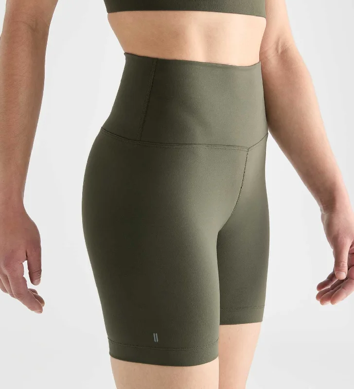 Yoga Shorts for Flexibility and Relaxation -Women's High-Rise Matte Short 6"