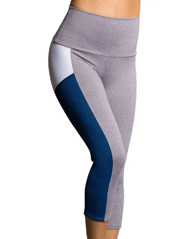 Yoga Shorts for Hot and Comfortable Weather -Women's Stunner Capri Leggings In Onz Moonlight Blue Yoga Shorts for Hot and Comfortable Weather -Women's Stunner Capri Leggings In Onz Moonlight Blue