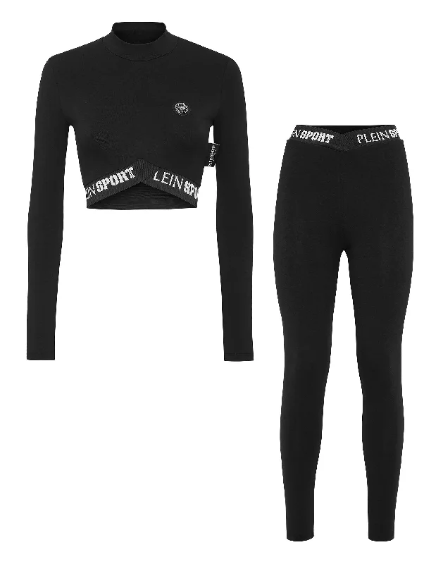Yoga Shorts for Stretching Poses -Workout Set: Leggings + Long Sleeve Cropped Top