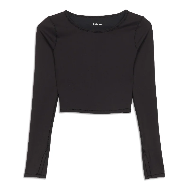 Yoga Tops with Relaxed Fit for Everyday Wear -Wunder Train Cropped Long Sleeve Shirt - Resale Yoga Tops with Relaxed Fit for Everyday Wear -Wunder Train Cropped Long Sleeve Shirt - Resale