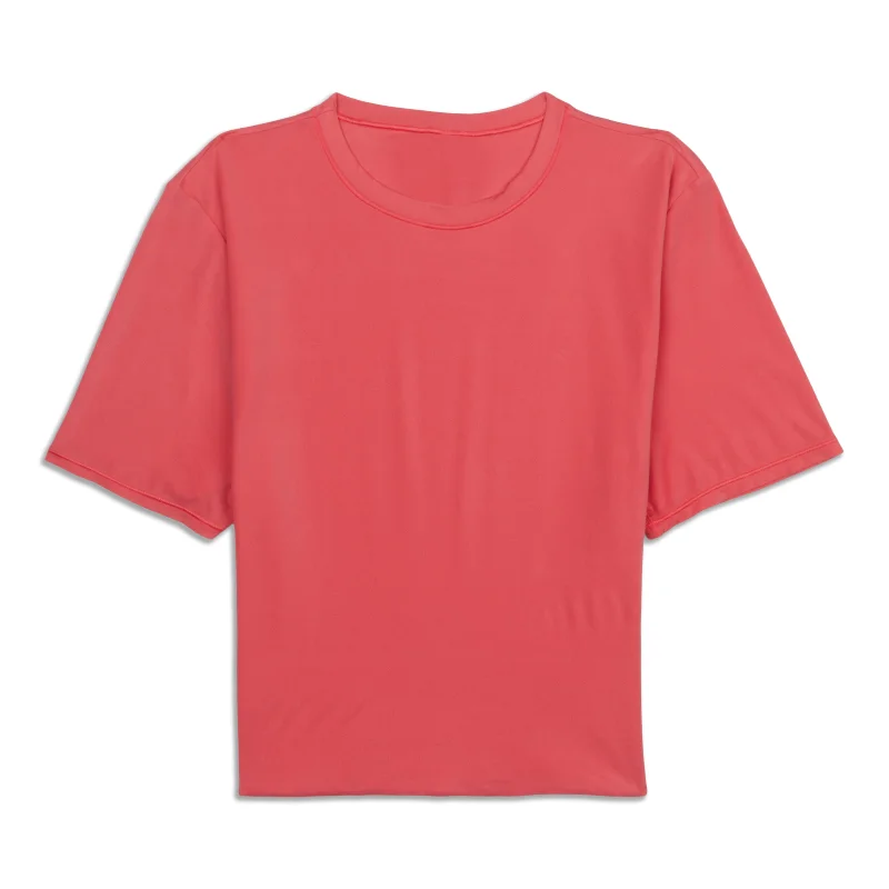 Yoga Tops for Better Posture and Comfort -Wundermost Ultra-Soft Crewneck Cropped T-Shirt - Resale Yoga Tops for Better Posture and Comfort -Wundermost Ultra-Soft Crewneck Cropped T-Shirt - Resale
